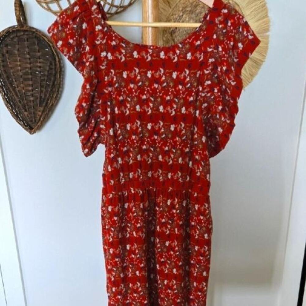 Urban Outfitters Women's sz 2 See & Soar Red floral‎ Zipper Flutter Sleeve